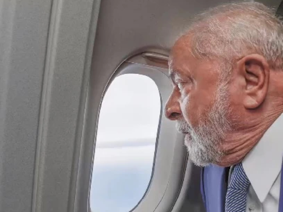 Lula-em-aviao-deportados